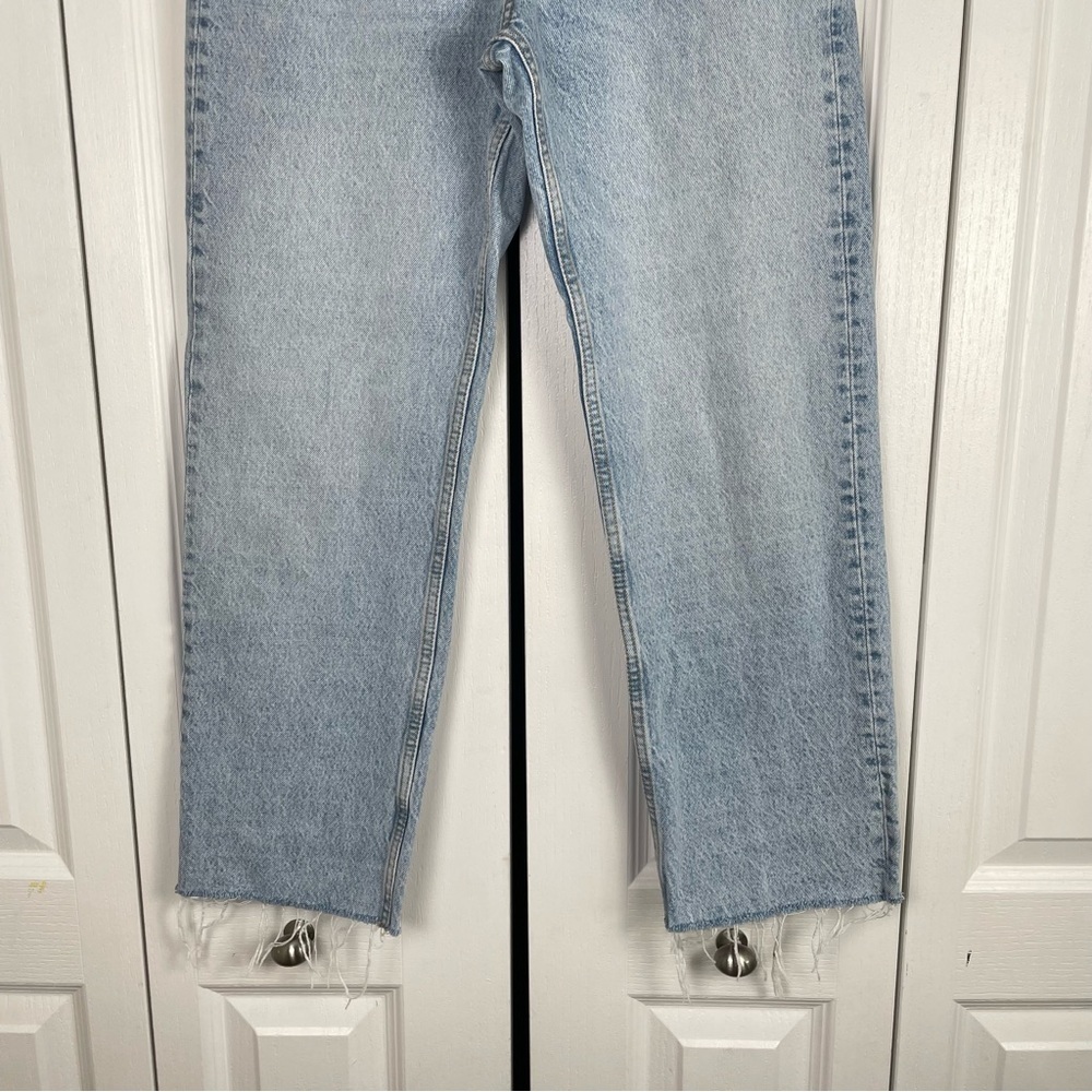 Zara Straight Leg Jeans Women’s 2 Blue Light Wash Button Fly Distressed Fringed - Picture 5 of 16